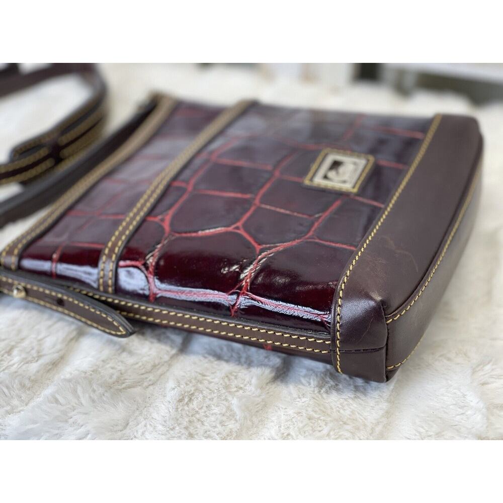 DOONEY & BOURKE Letter Carrier Croc Embossed Leather Crossbody Messenger Purse - Picture 4 of 8